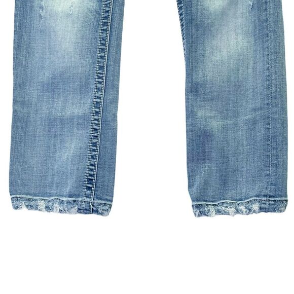 Miss Me Cropped Jeans Straight Leg Mid Light Wash Y2K Back Flap Jeans Size 27 - Picture 8 of 14